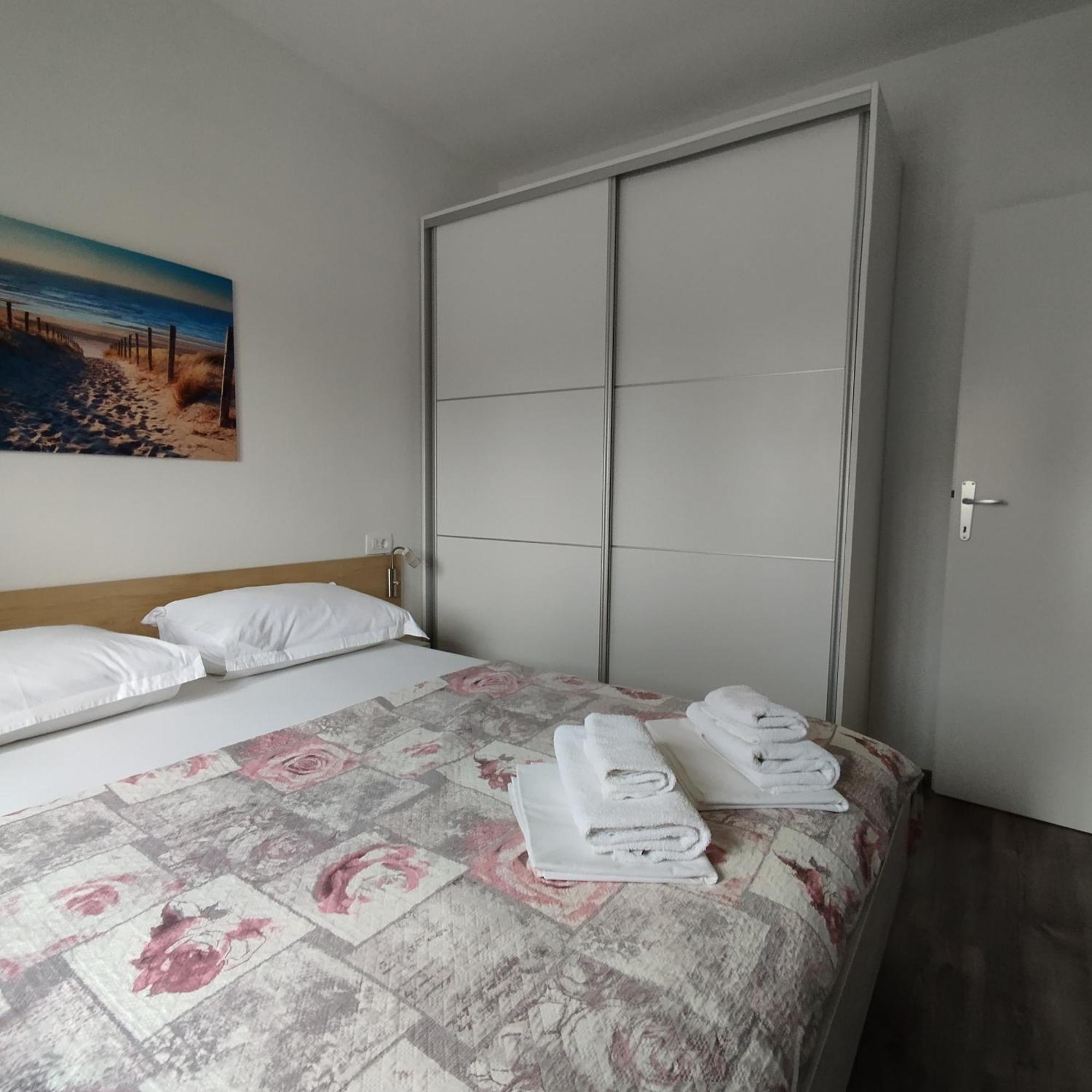 Apartment Morini 扎达尔 外观 照片